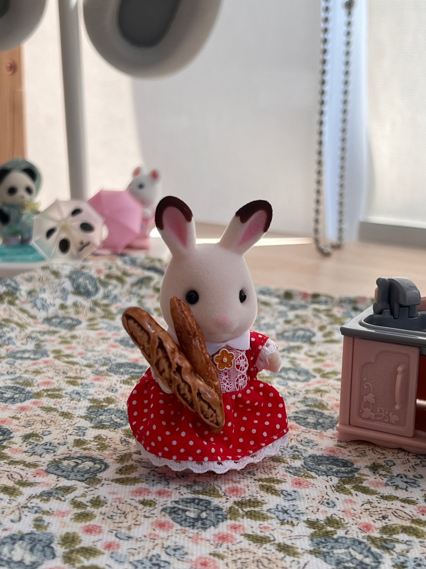 baked baguette magnet