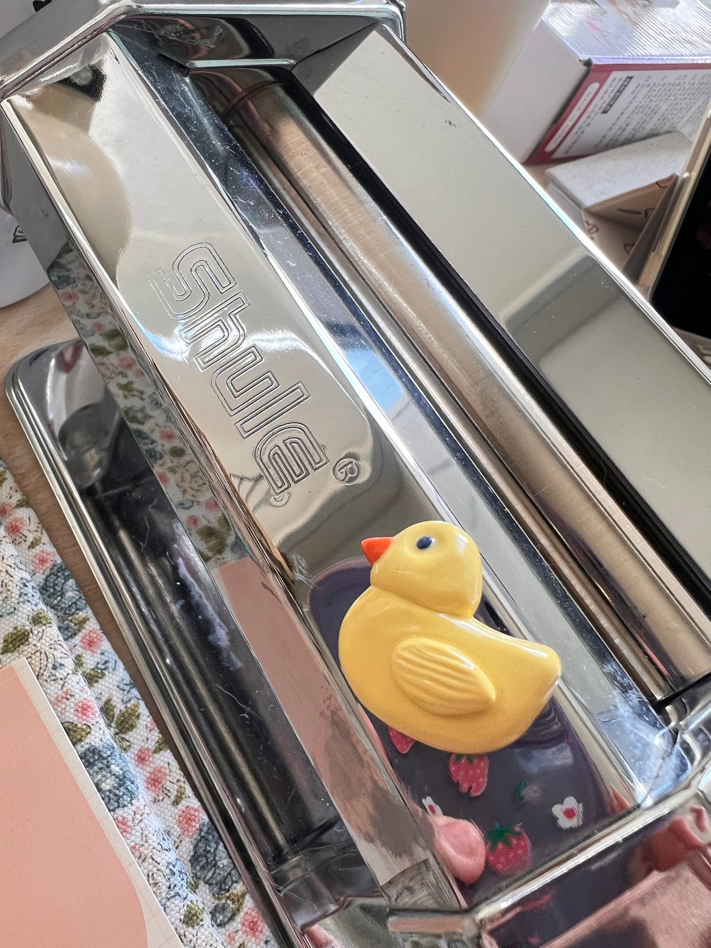 handmade patou duck pin
