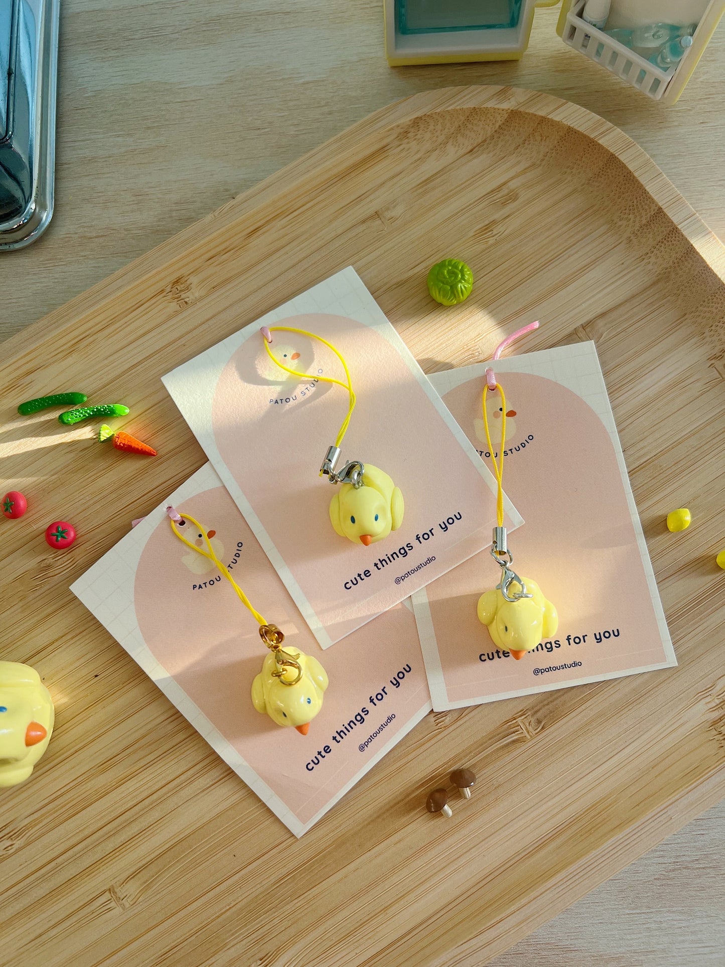 patou duck miniatures phone charm