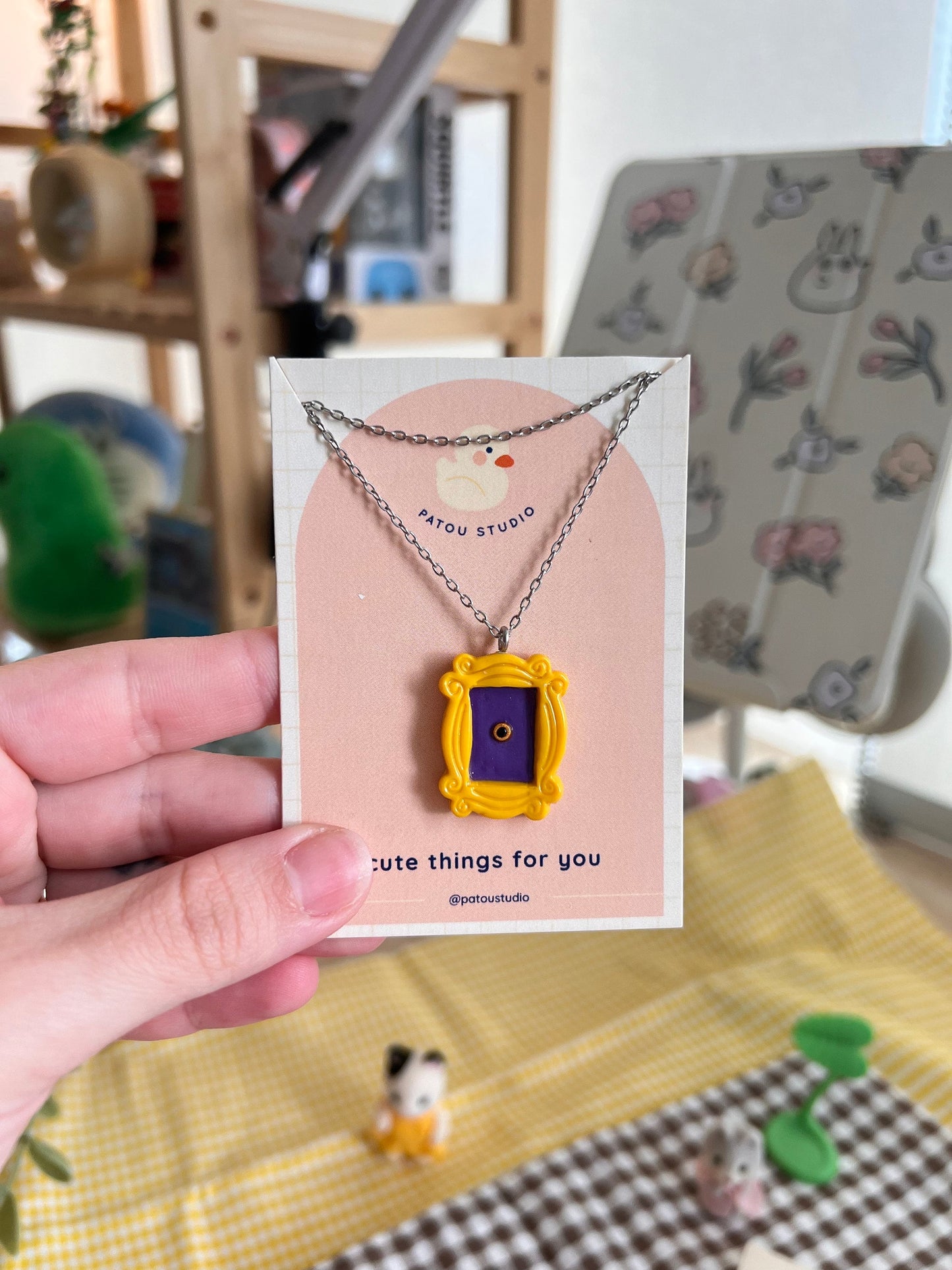 'friends' yellow door frame necklace